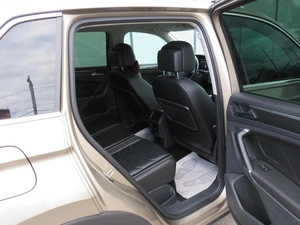 Внедорожник Volkswagen Tiguan 2017 года, 2550000 рублей, Брянск