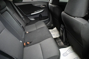 Седан Toyota Corolla 2011 года, 969000 рублей, Сургут