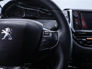 Хетчбэк Peugeot 208 2013 года, 720000 рублей, Красноярск