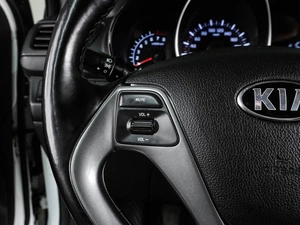 Хетчбэк Kia Rio 2017 года, 1059000 рублей, Воронеж