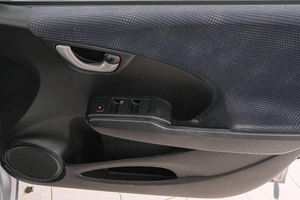 Хетчбэк Honda Fit 2011 года, 1079000 рублей, Красноярск