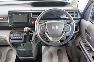 Минивэн Honda Stepwgn 2019 года, 2299000 рублей, Омск