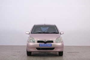 Хетчбэк Toyota Vitz 2001 года, 339000 рублей, Омск