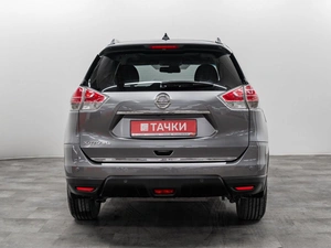 Внедорожник Nissan X-Trail 2015 года, 1600000 рублей, Красноярск
