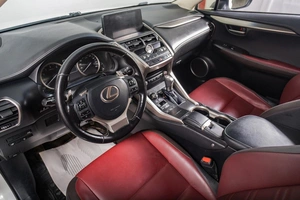 Внедорожник Lexus NX 2018 года, 3399000 рублей, Томск