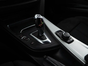 Седан BMW 3 серия 2015 года, 2137077 рублей, Москва