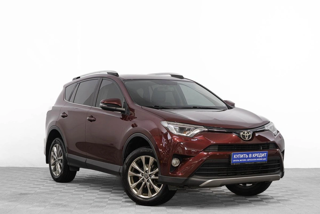 Внедорожник Toyota RAV4 2017 года, 2299000 рублей, Барнаул