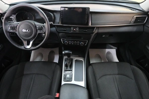 Седан Kia Optima 2018 года, 1669000 рублей, Омск