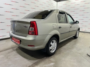 Седан Renault Logan 2011 года, 525000 рублей, Красноярск