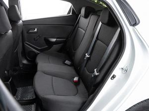Седан Kia Rio 2012 года, 875000 рублей, Волгоград