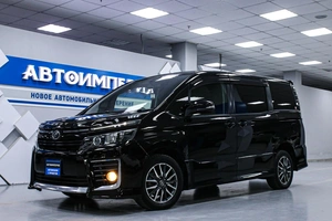 Минивэн Toyota Voxy 2015 года, 1883000 рублей, Солонцы