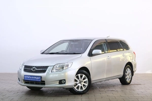 Универсал Toyota Corolla Fielder 2008 года, 819000 рублей, Омск