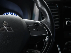 Внедорожник Mitsubishi Outlander 2018 года, 1729077 рублей, Москва
