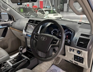 Внедорожник Toyota Land Cruiser Prado 2019 года, 4677000 рублей, Красноярск
