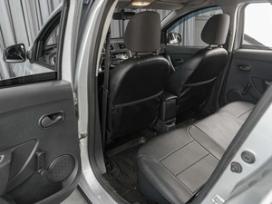 Седан Renault Logan 2019 года, 919000 рублей, Тюмень