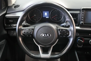 Внедорожник Kia Stonic 2019 года, 1889000 рублей, Омск