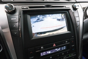 Седан Toyota Camry 2015 года, 1999000 рублей, Красноярск