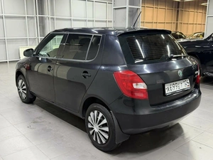 Хетчбэк Skoda Fabia 2012 года, 647000 рублей, Красноярск