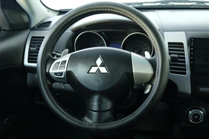 Внедорожник Mitsubishi Outlander 2011 года, 1329000 рублей, Омск