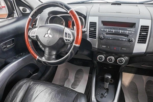 Внедорожник Mitsubishi Outlander 2007 года, 999000 рублей, Барнаул