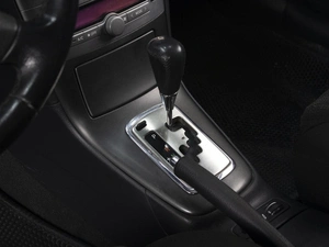 Седан Toyota Avensis 2007 года, 960000 рублей, Омск