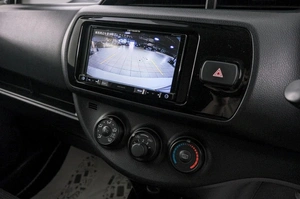 Хетчбэк Toyota Vitz 2019 года, 959000 рублей, Красноярск
