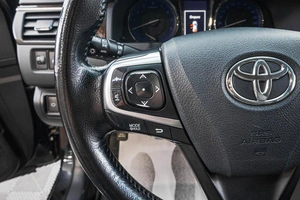 Седан Toyota Camry 2015 года, 2399000 рублей, Барнаул