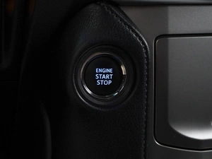 Внедорожник Toyota Land Cruiser Prado 2018 года, 4827055 рублей, Москва