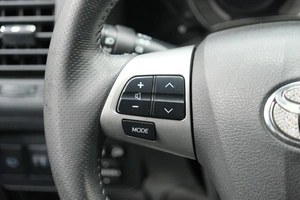 Седан Toyota Corolla 2011 года, 1099000 рублей, Омск