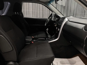 Внедорожник Suzuki Grand Vitara 2010 года, 899000 рублей, Красноярск