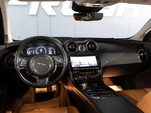 Седан Jaguar XJ 2017 года, 2835000 рублей, Санкт-Петербург