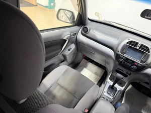 Внедорожник Toyota RAV4 2002 года, 799000 рублей, Красноярск