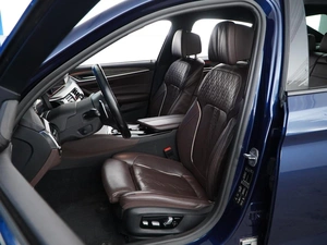 Седан BMW 5 серия 2018 года, 3399097 рублей, Москва
