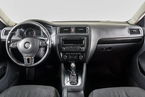 Седан Volkswagen Jetta 2012 года, 889000 рублей, Пермь