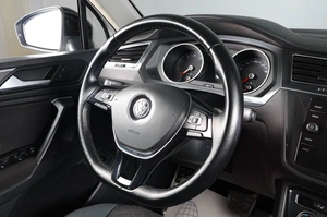 Внедорожник Volkswagen Tiguan 2019 года, 2249000 рублей, Тюмень