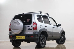 Внедорожник Chevrolet Niva 2011 года, 569000 рублей, Новокузнецк