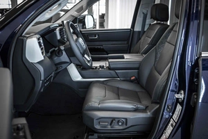 Внедорожник Toyota Sequoia 2022 года, 11799999 рублей, Москва