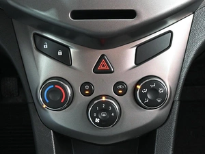 Седан Chevrolet Aveo 2012 года, 749000 рублей, Ростов-на-Дону