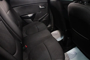 Седан Kia Rio 2017 года, 1229000 рублей, Сургут