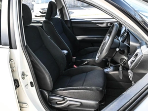 Седан Toyota Corolla Axio 2018 года, 1319000 рублей, Кирилловка