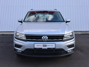 Внедорожник Volkswagen Tiguan 2019 года, 2100000 рублей, Брянск