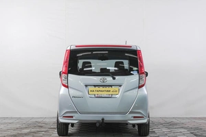 Минивэн Toyota Roomy 2018 года, 969000 рублей, Кемерово