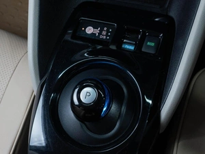 Хетчбэк Nissan Leaf 2017 года, 1649000 рублей, Тюмень