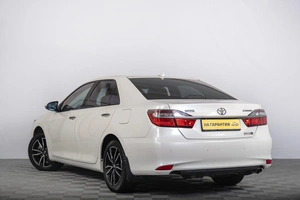 Седан Toyota Camry 2016 года, 2539000 рублей, Томск
