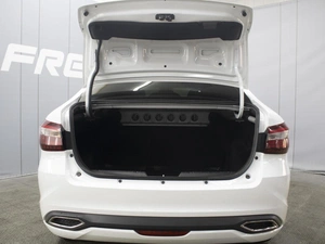 Седан ВАЗ (LADA) Vesta 2023 года, 1120000 рублей, Омск