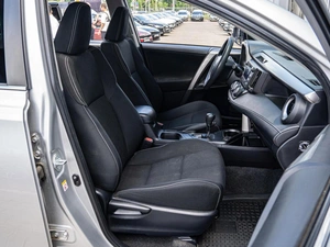 Внедорожник Toyota RAV4 2016 года, 2430000 рублей, Краснодар