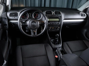 Хетчбэк Volkswagen Golf 2011 года, 929000 рублей, Волгоград