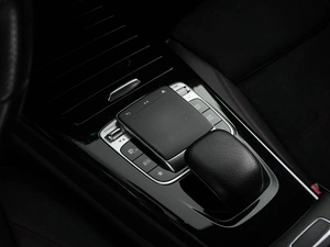 Хетчбэк Mercedes-benz A-класс 2019 года, 2347077 рублей, Москва