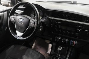 Седан Toyota Corolla 2014 года, 1359000 рублей, Новокузнецк