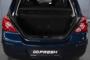 Хетчбэк Nissan Tiida 2010 года, 880000 рублей, Омск